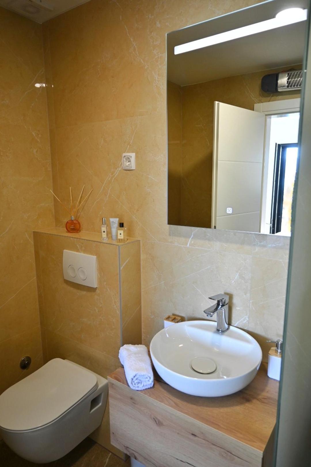 Apartment Mangata Klek